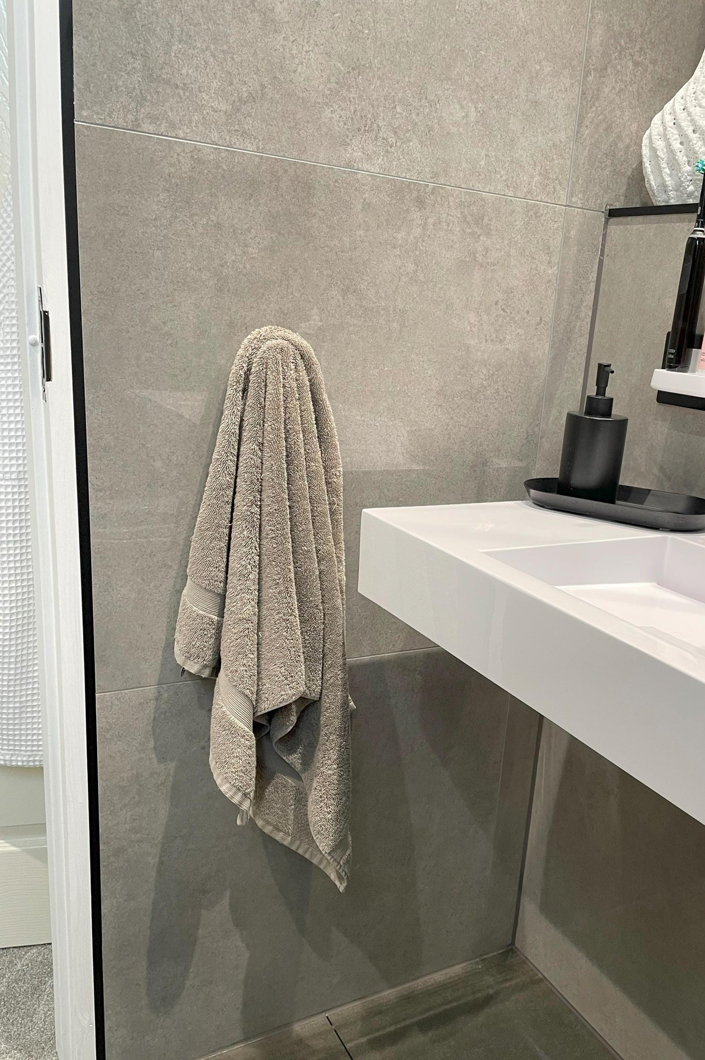 Towel Hook Round Self adhesive Pad