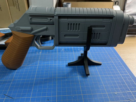 Model Kit of the iconic MW-20 Bryar used in Andor series