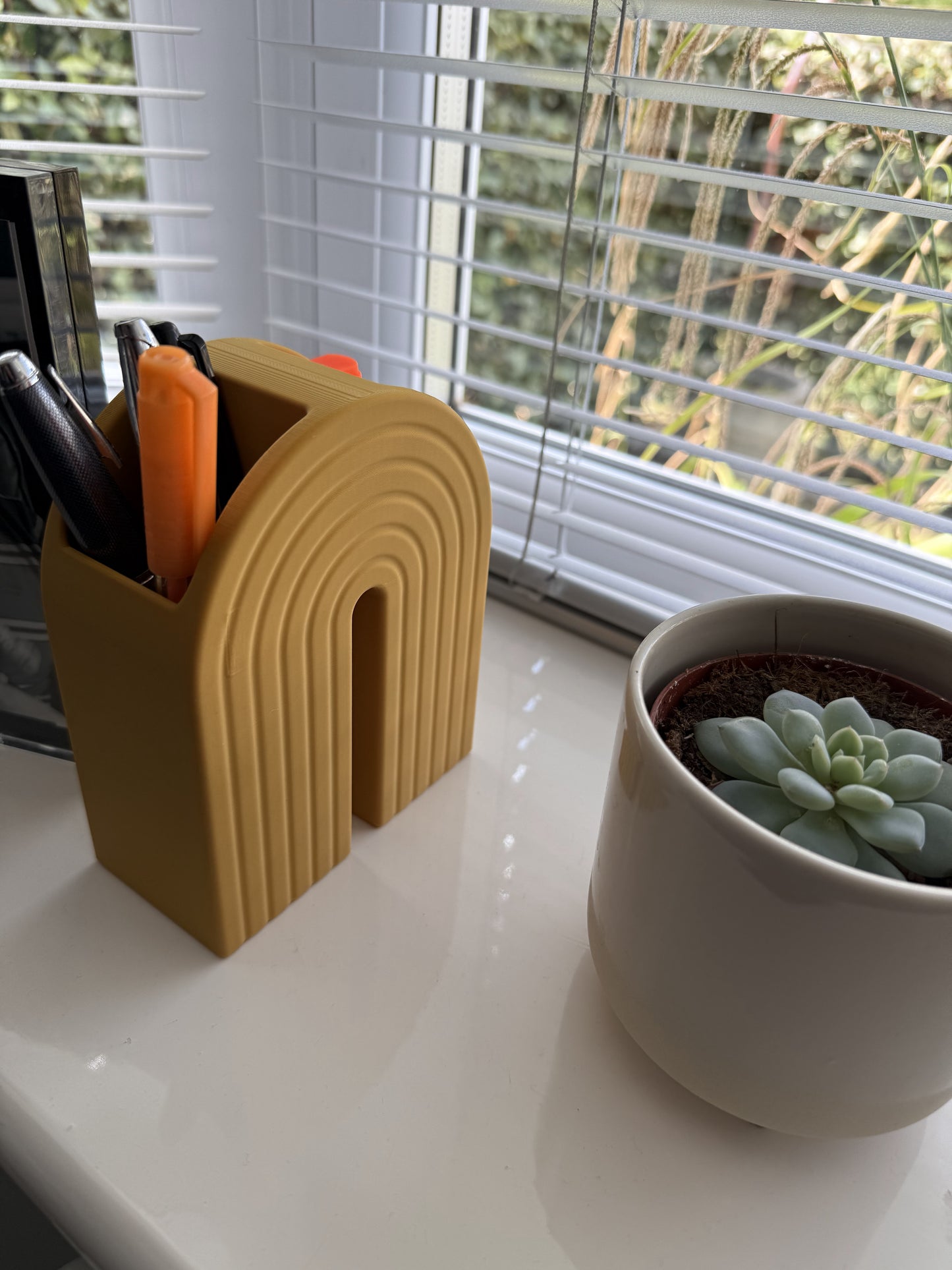 Rainbow Bookend Organizer