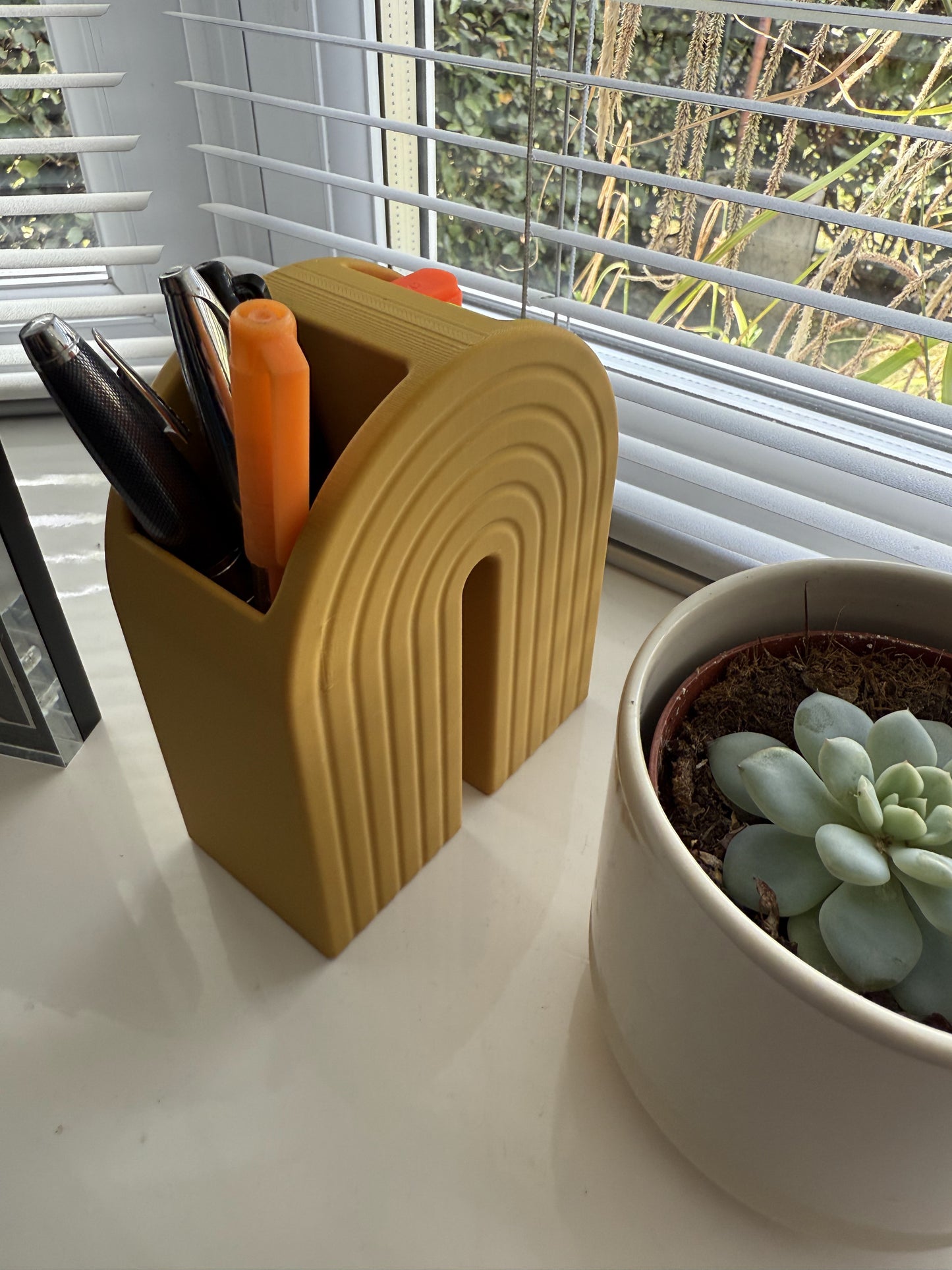 Rainbow Bookend Organizer
