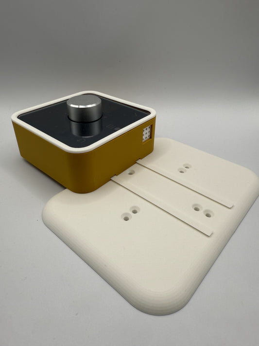 Nest Wallplate for Hive case quick release