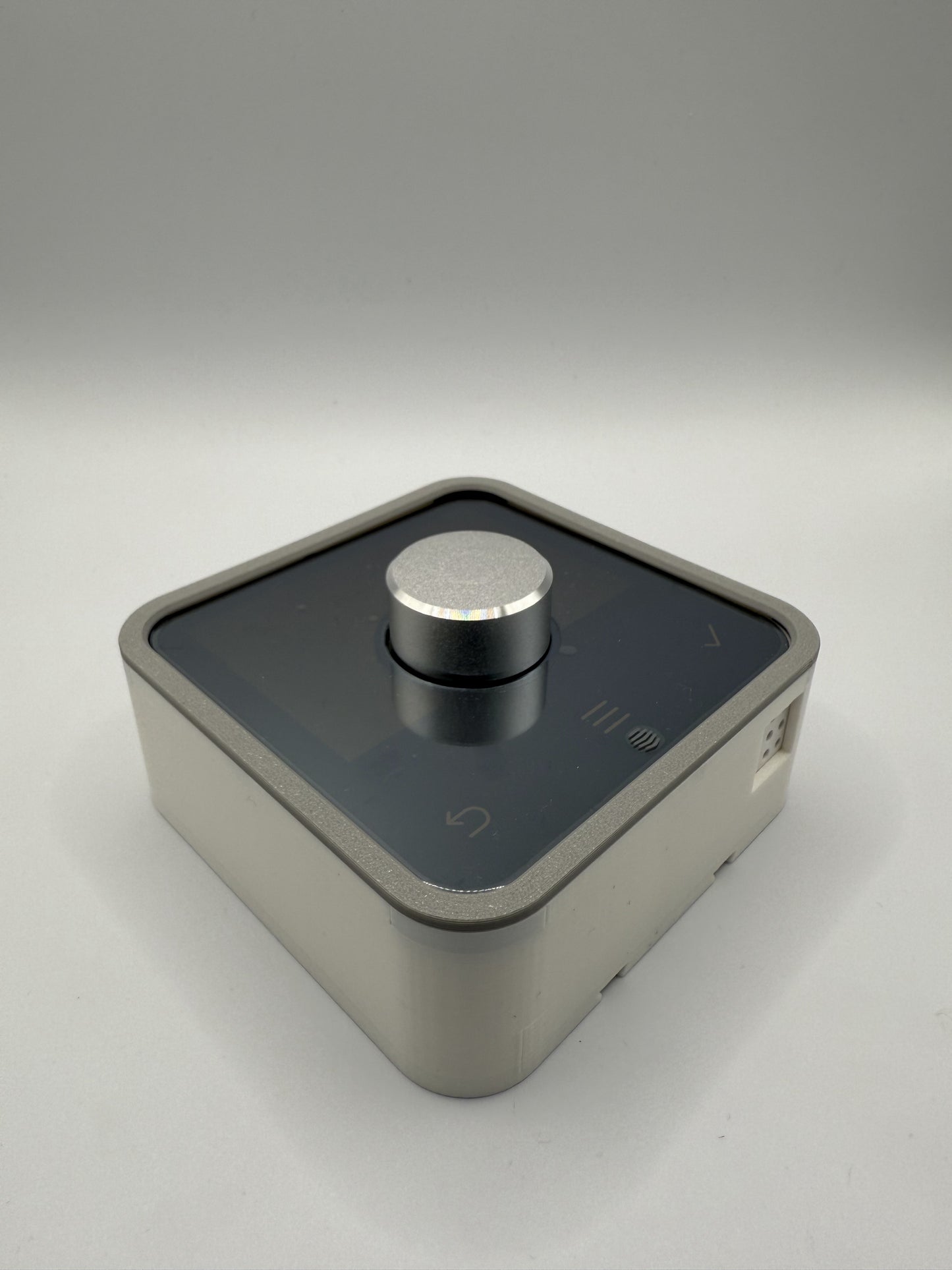 Hive Thermostat Wall Mount Case | Trim & Quick Release Backplate | Custom Colour Options