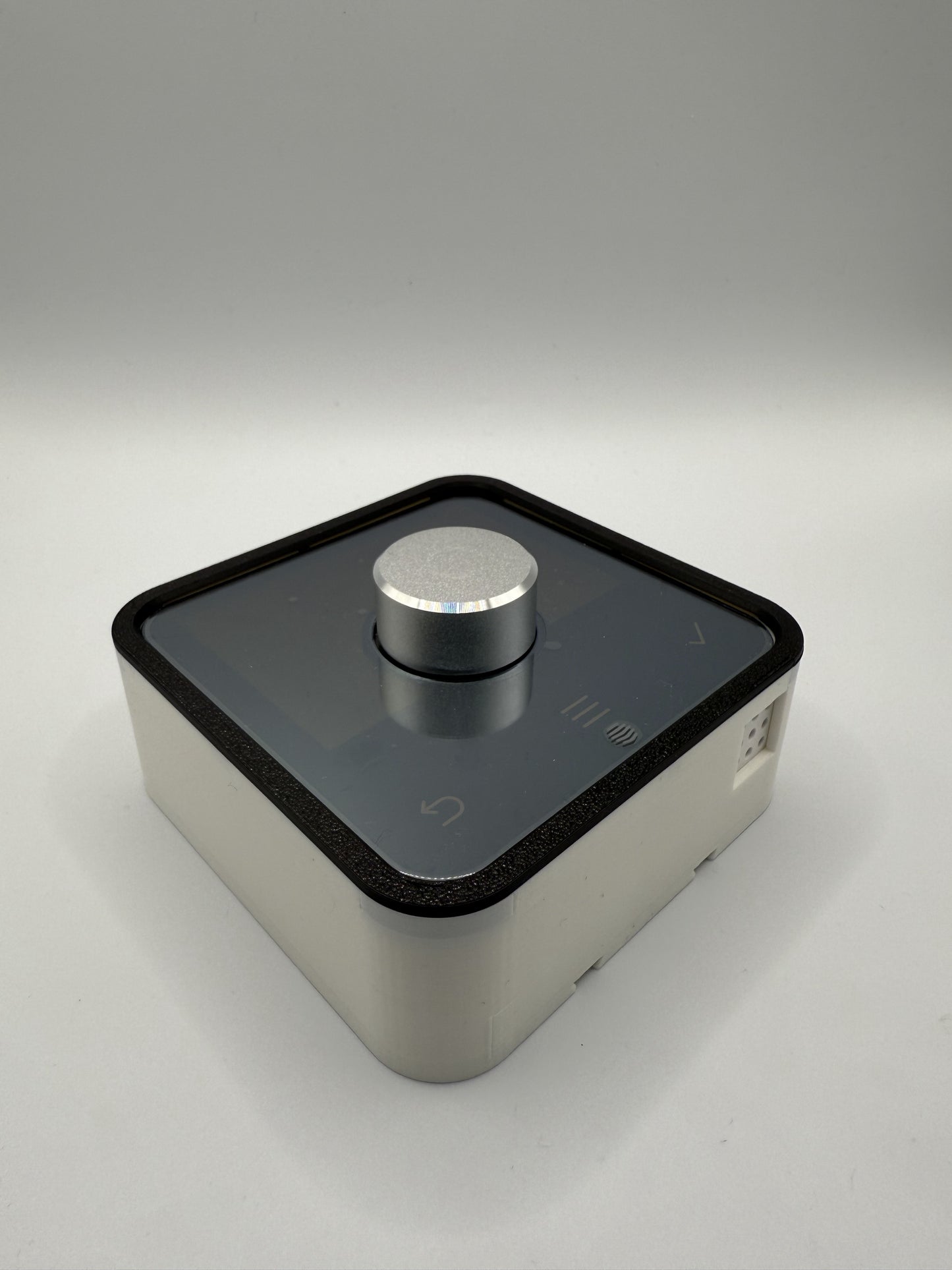 Hive Thermostat Wall Mount Case | Trim & Quick Release Backplate | Custom Colour Options