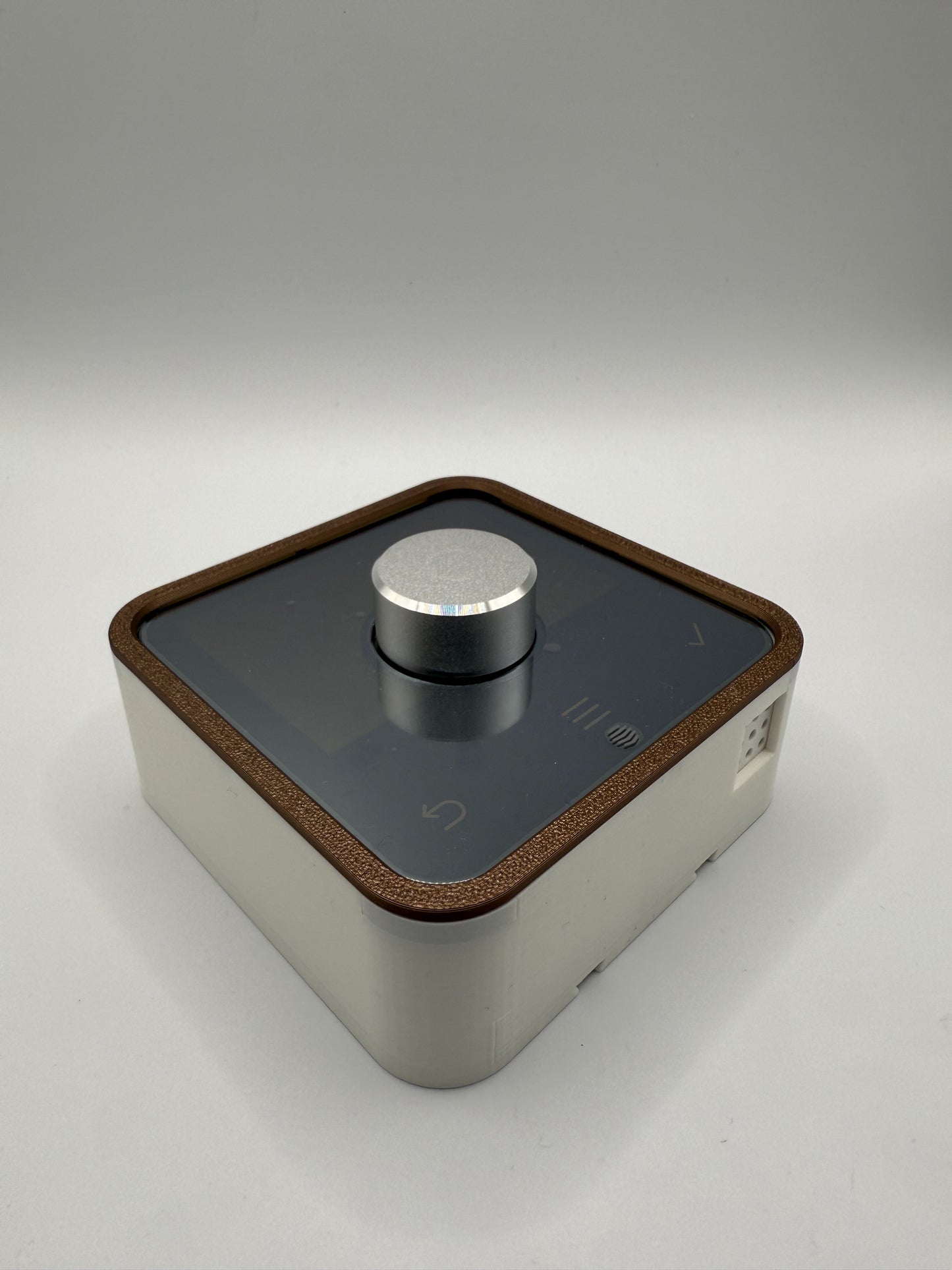 Hive Thermostat Wall Mount Case | Trim & Quick Release Backplate | Custom Colour Options
