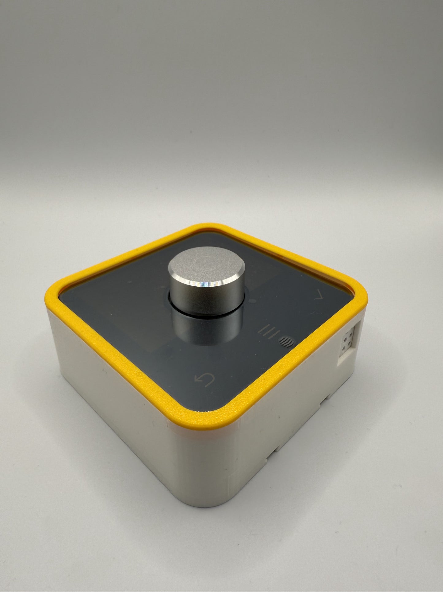 Hive Thermostat Wall Mount Case | Trim & Quick Release Backplate | Custom Colour Options