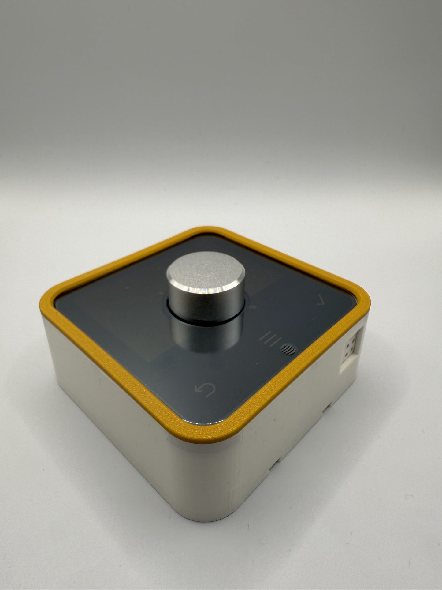 Hive Thermostat Wall Mount Case | Trim & Quick Release Backplate | Custom Colour Options