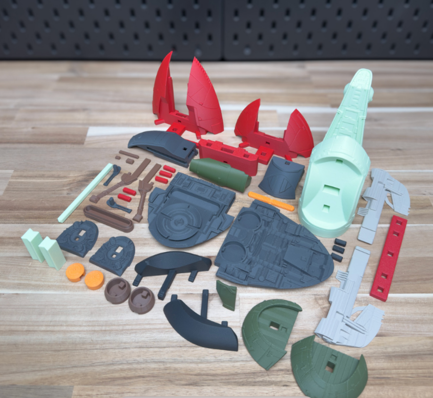 Slave 1 Starship – 3D Printed Push-Fit Model Kit | Boba Fett’s Ship | No-Glue Assembly | Display Prop