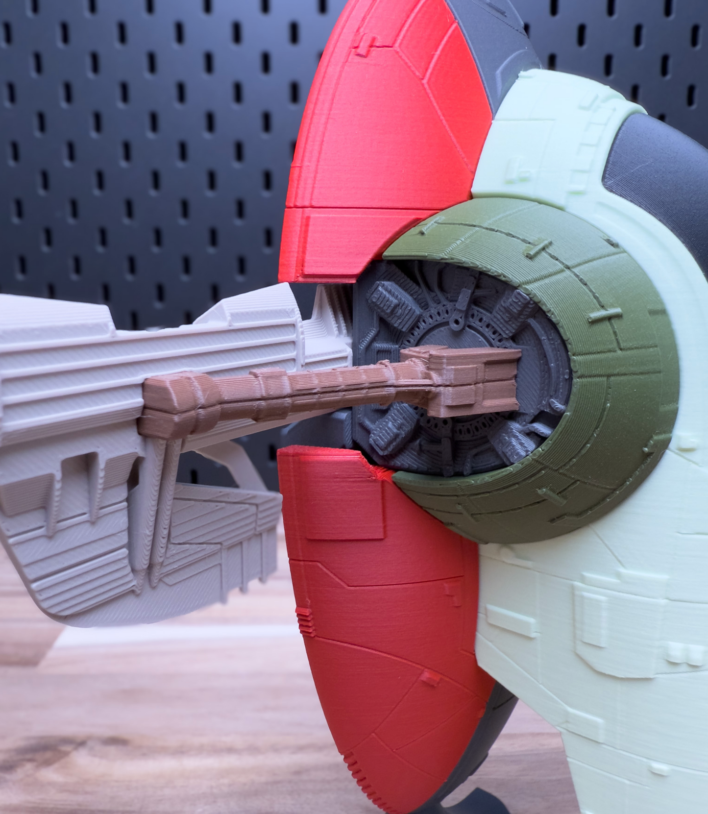 Slave 1 Starship – 3D Printed Push-Fit Model Kit | Boba Fett’s Ship | No-Glue Assembly | Display Prop