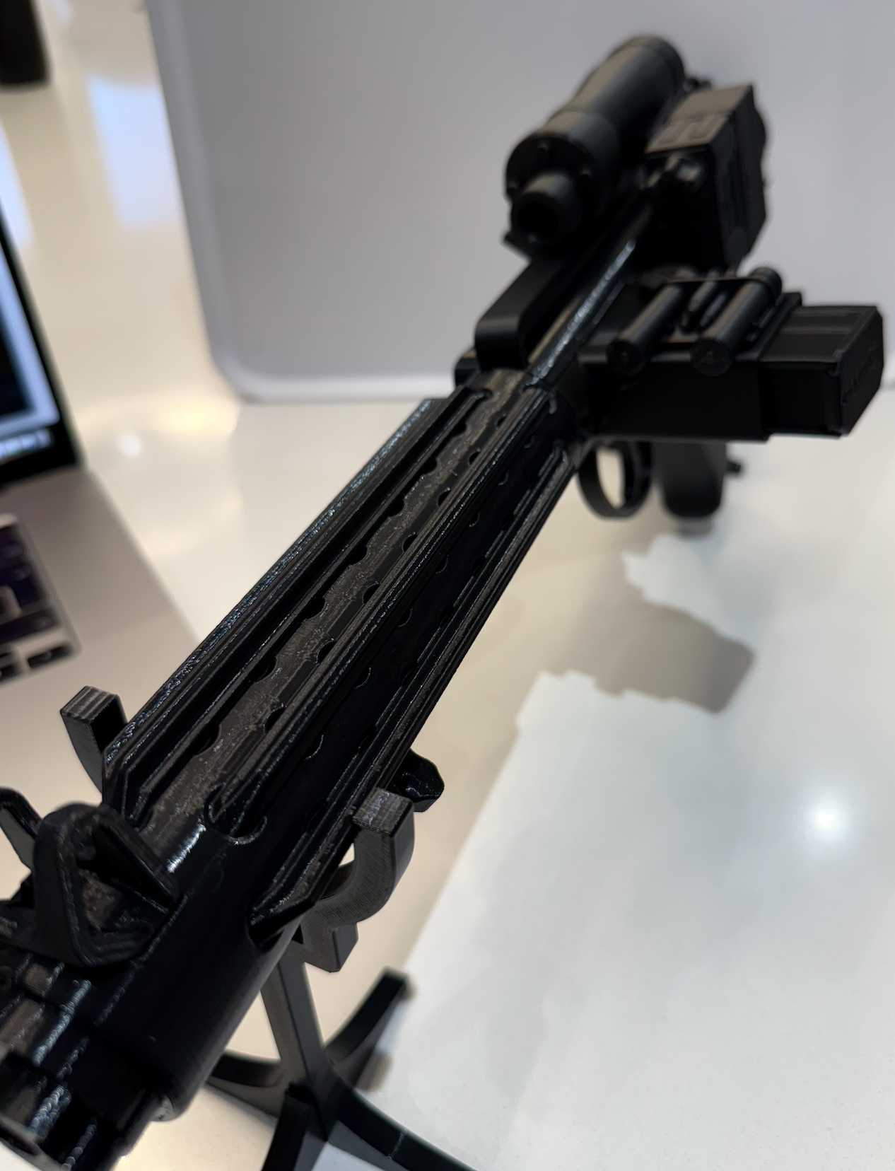 E-11 Blaster Prop Kit Display Cosplay