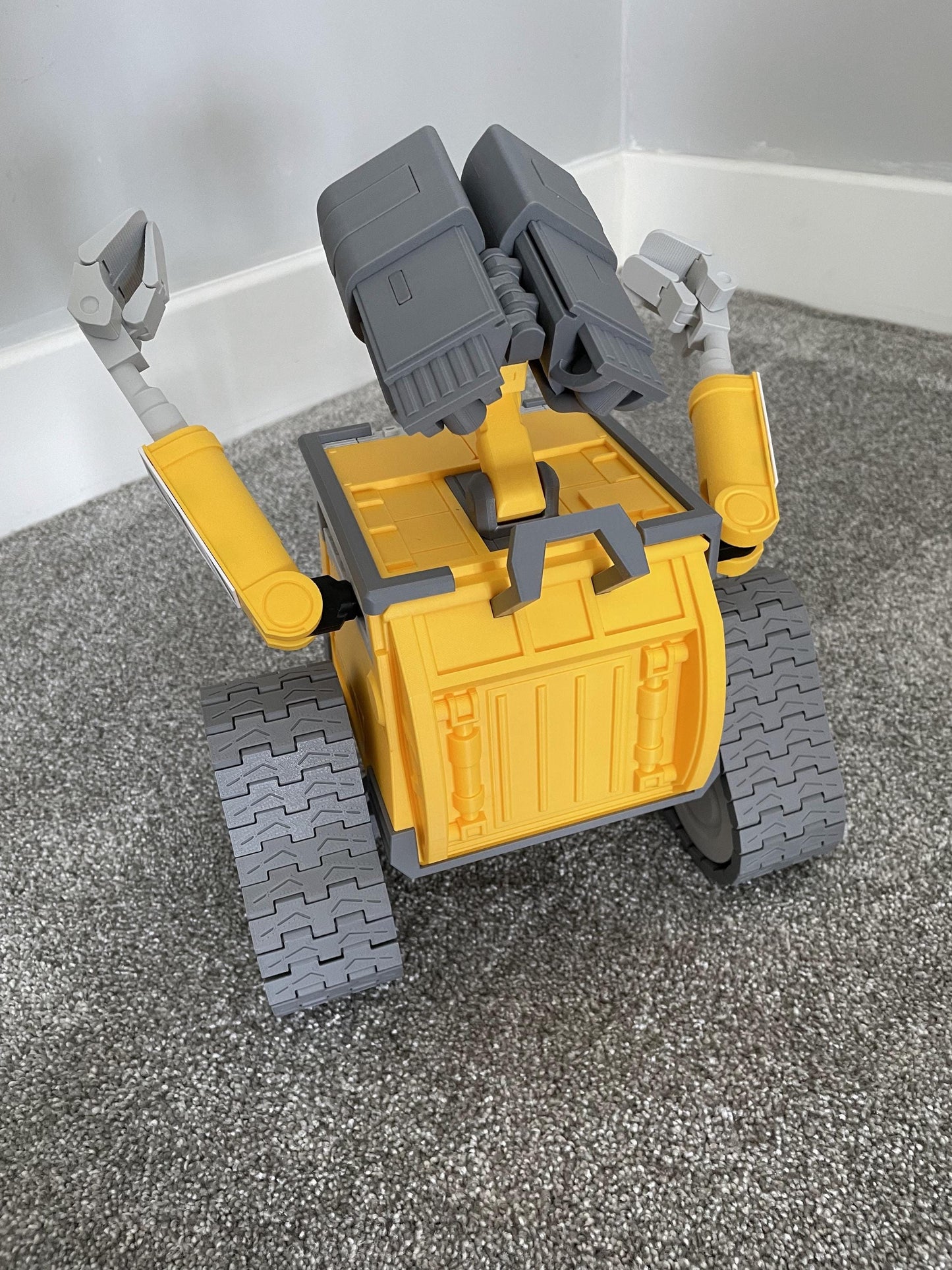 3D-Printed WALL-E Assembly Kit – No Glue Required | Articulated Robot Model | DIY Collectible