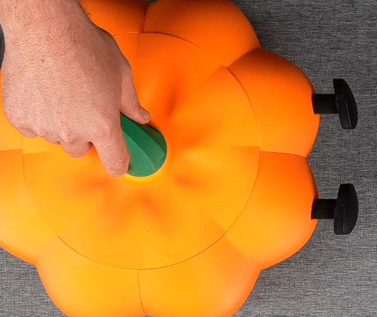 Candy Dispensing Pumpkin – The Ultimate Halloween Treat