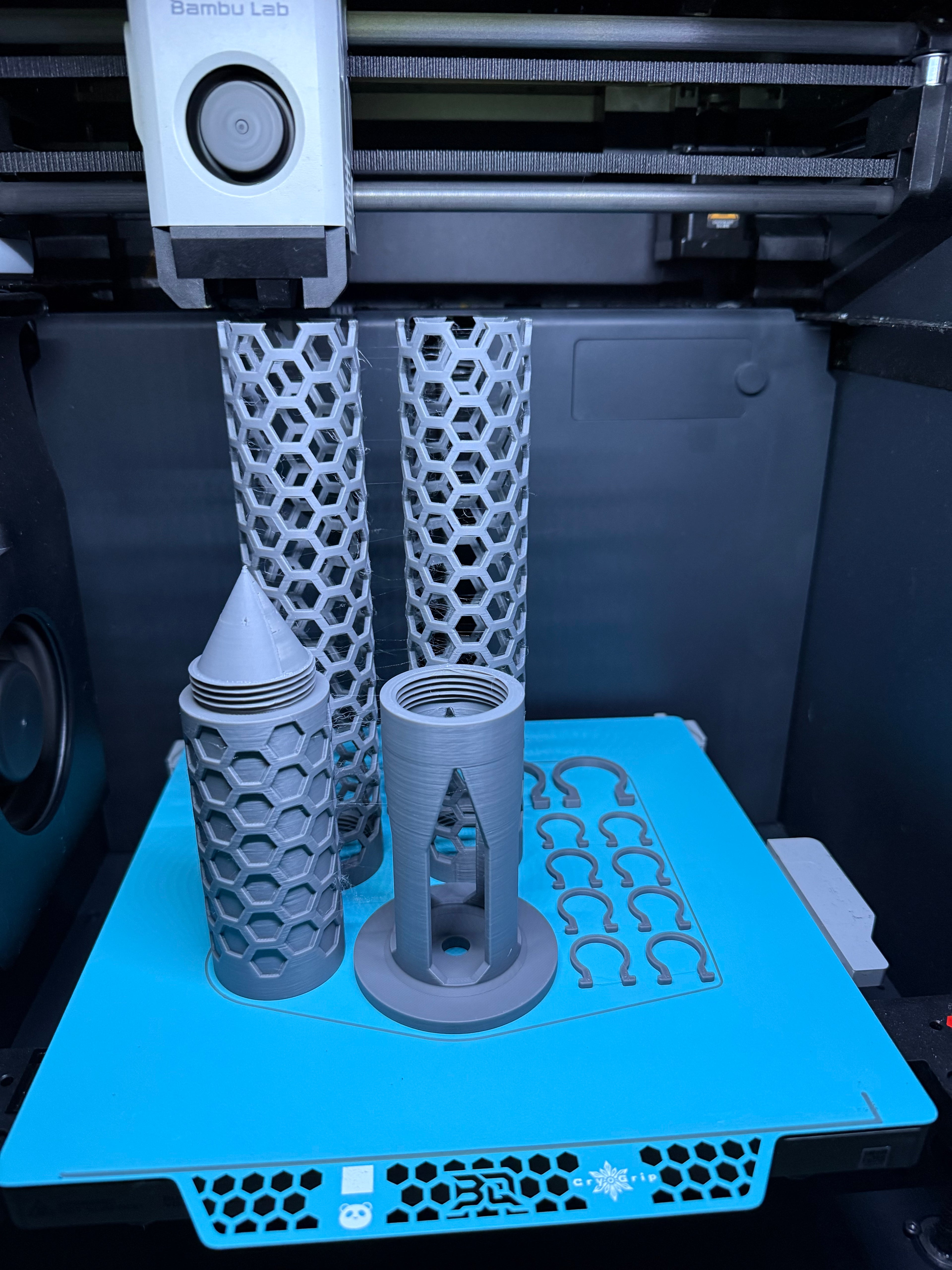 3D printed Modular Moss Pole Kit components on the printer bed, alternate view