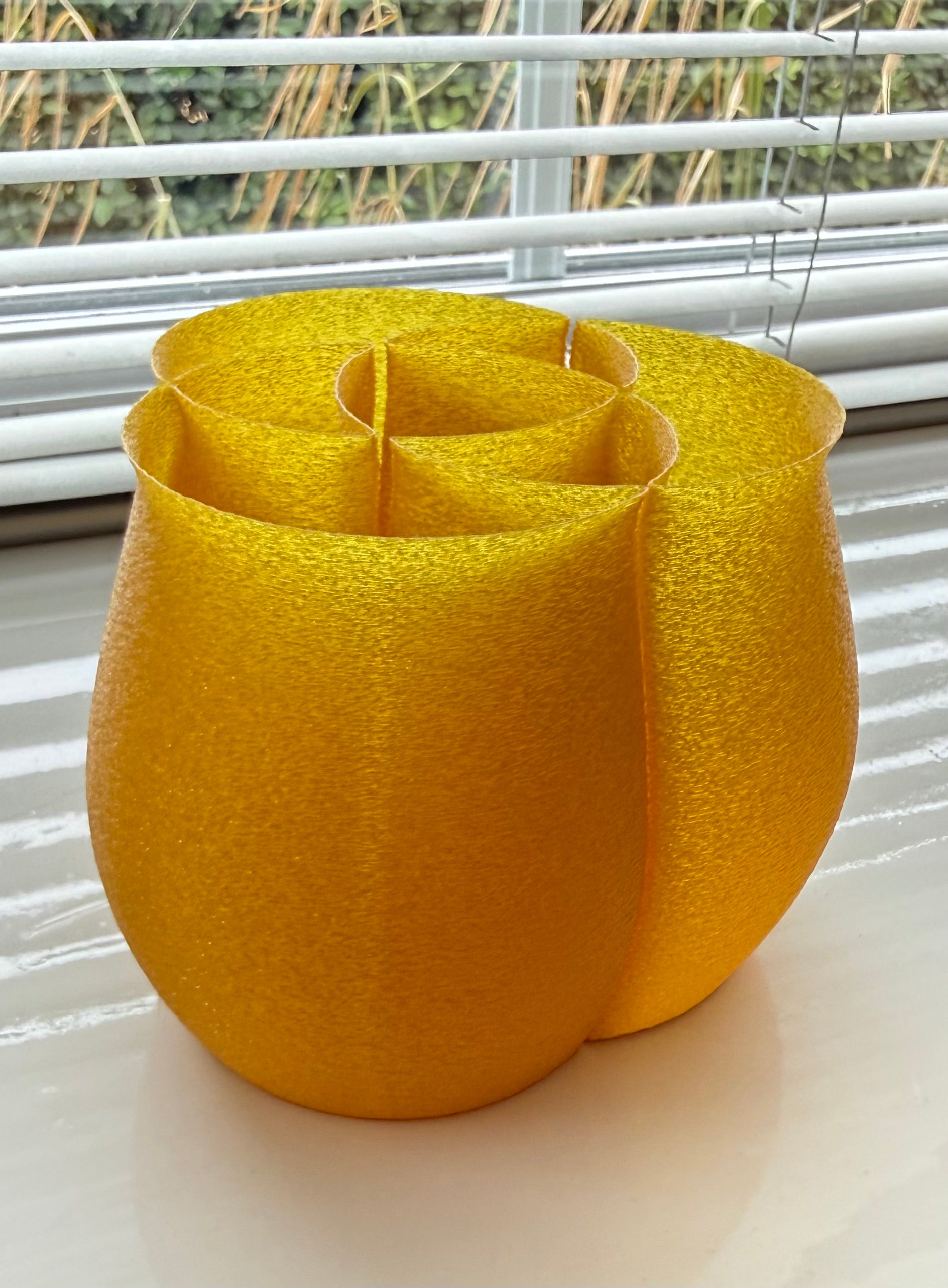SAKURA Pencil Holder – 3D Printed Desk Accessory