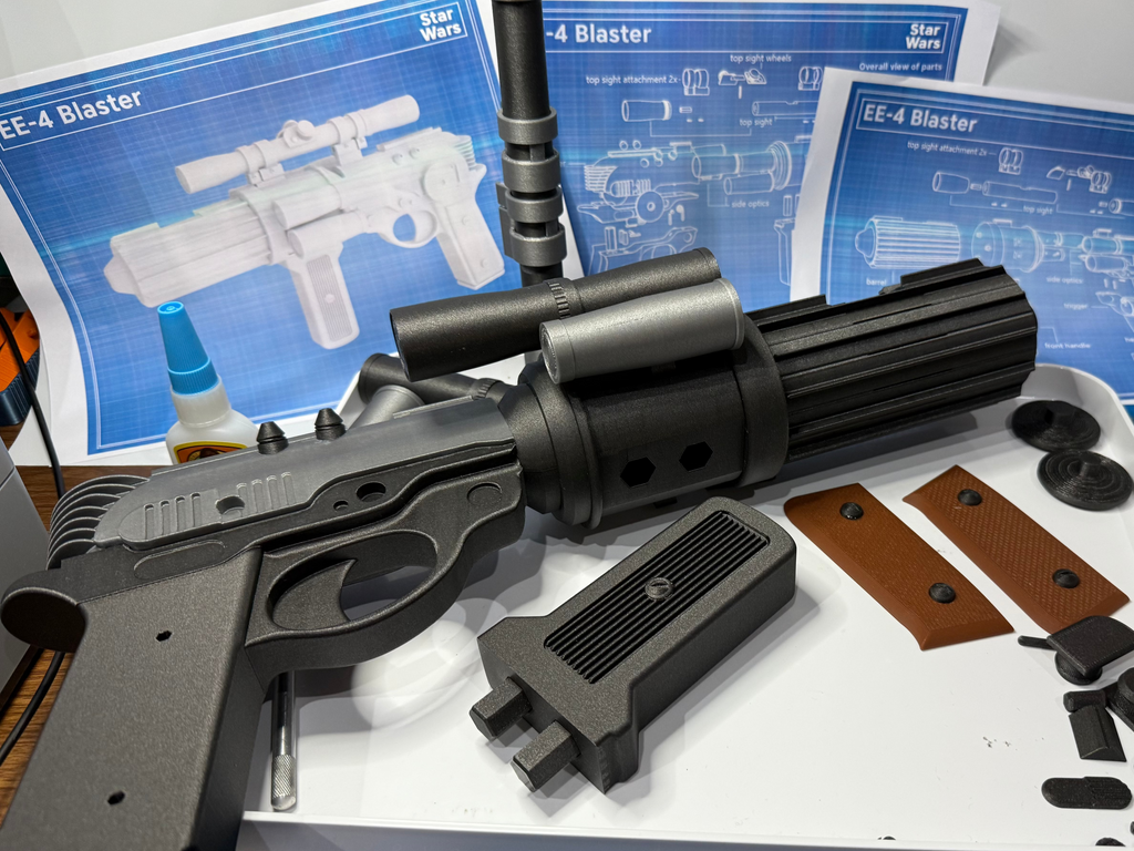 EE-4 Blaster Model Kit | Cosplay | Prop | Display Piece