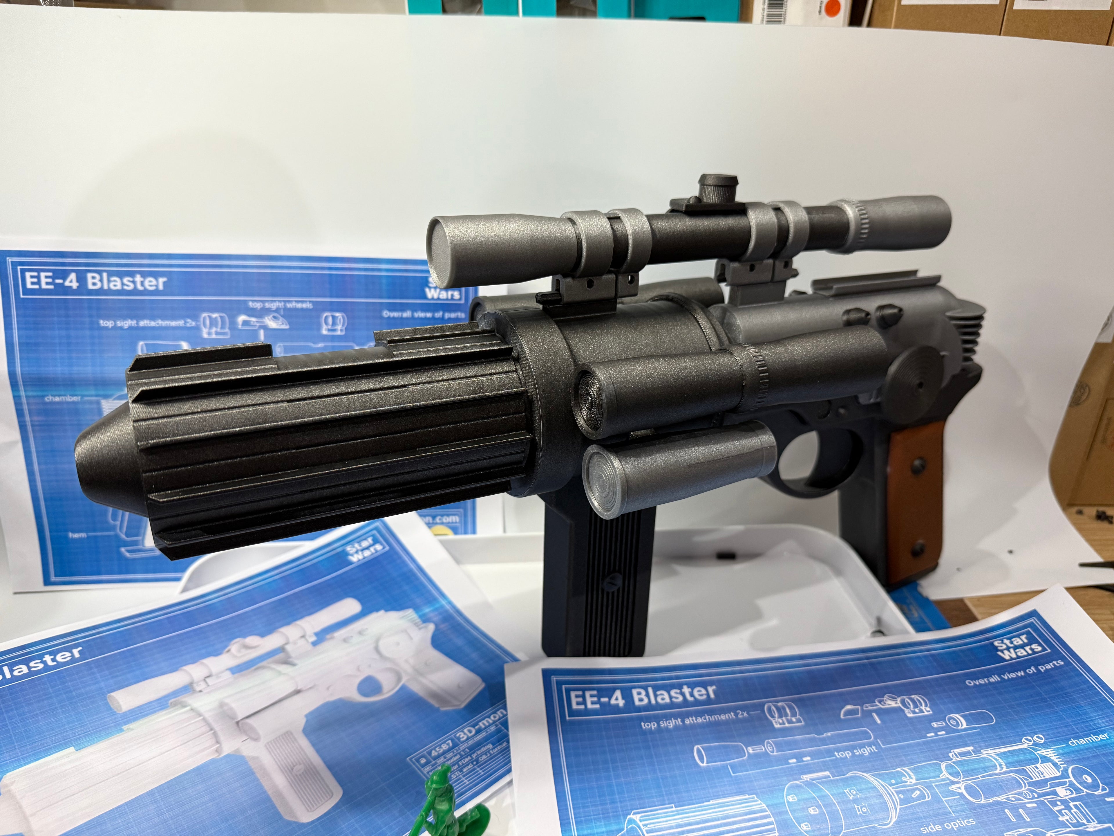 EE-4 Blaster Model Kit | Cosplay | Prop | Display Piece