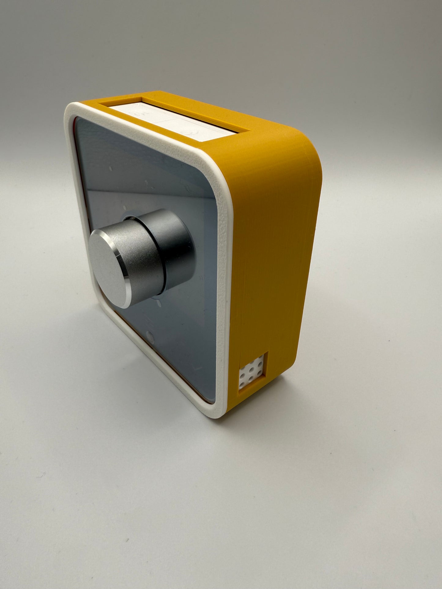 Hive Mounting Quick Release case