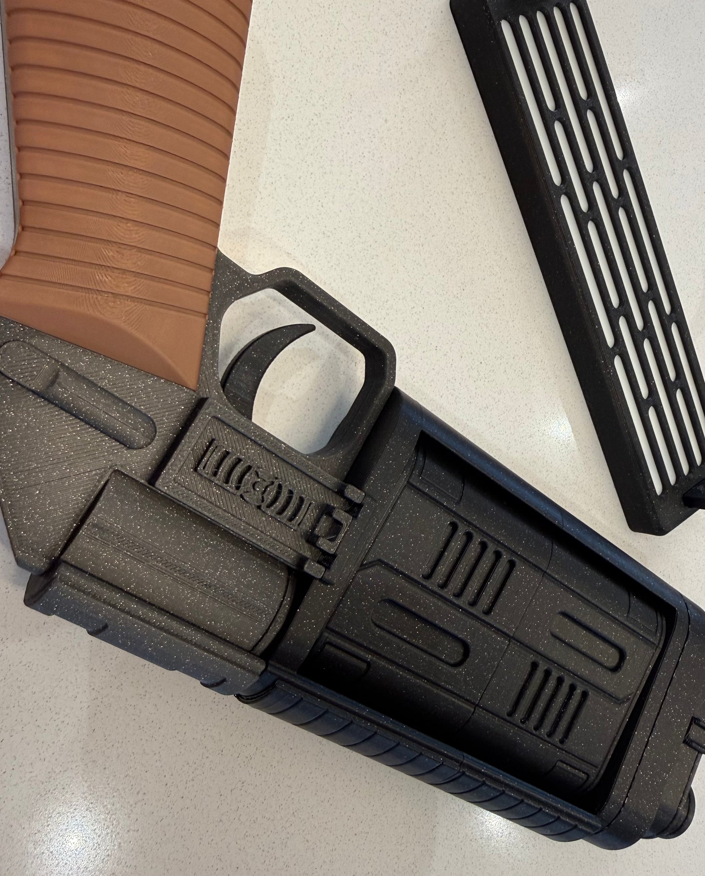 Model Kit of the iconic MW-20 Bryar used in Andor series