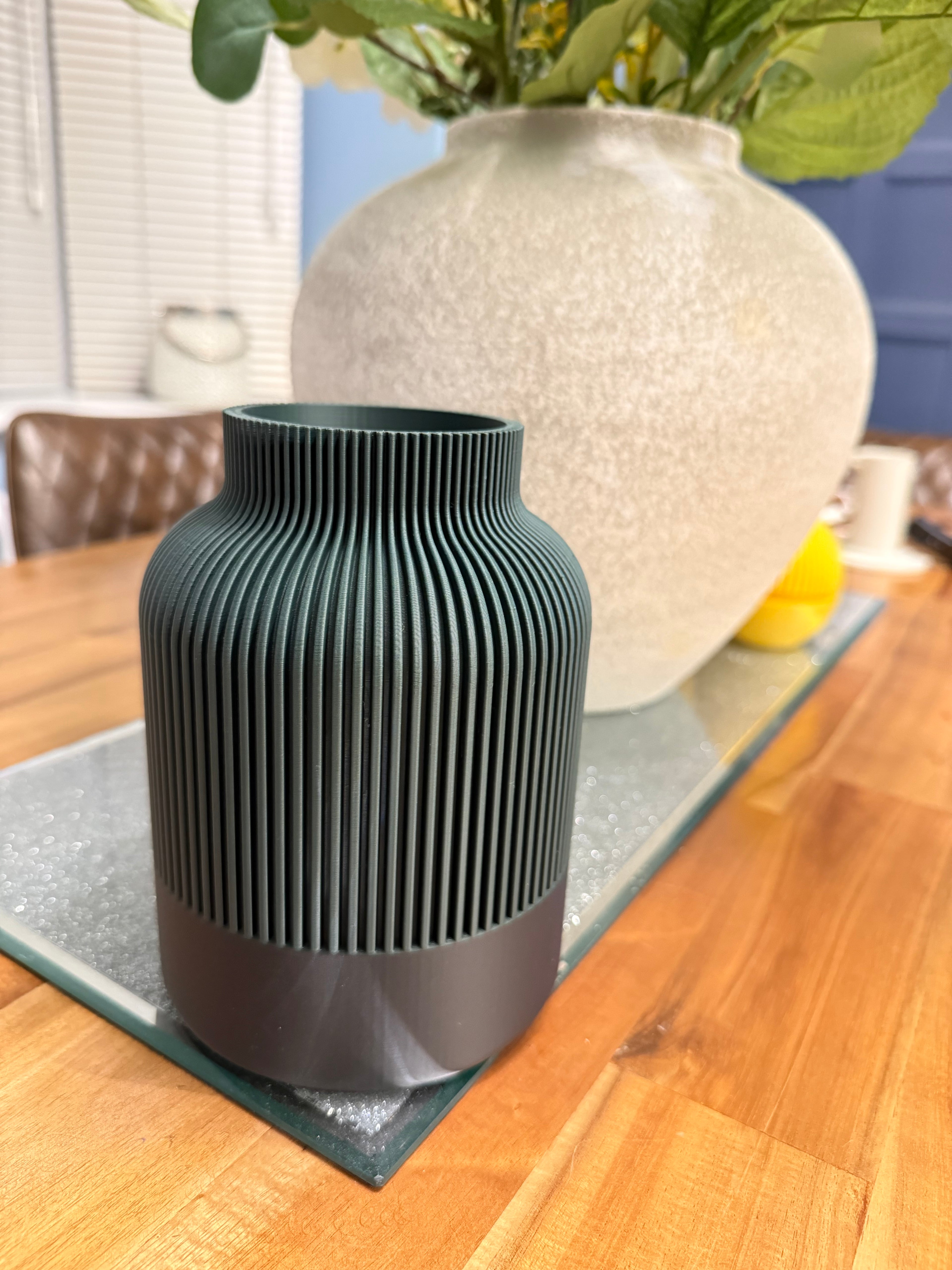 Japandi Vase – 3D Printed Woodfill Home Décor