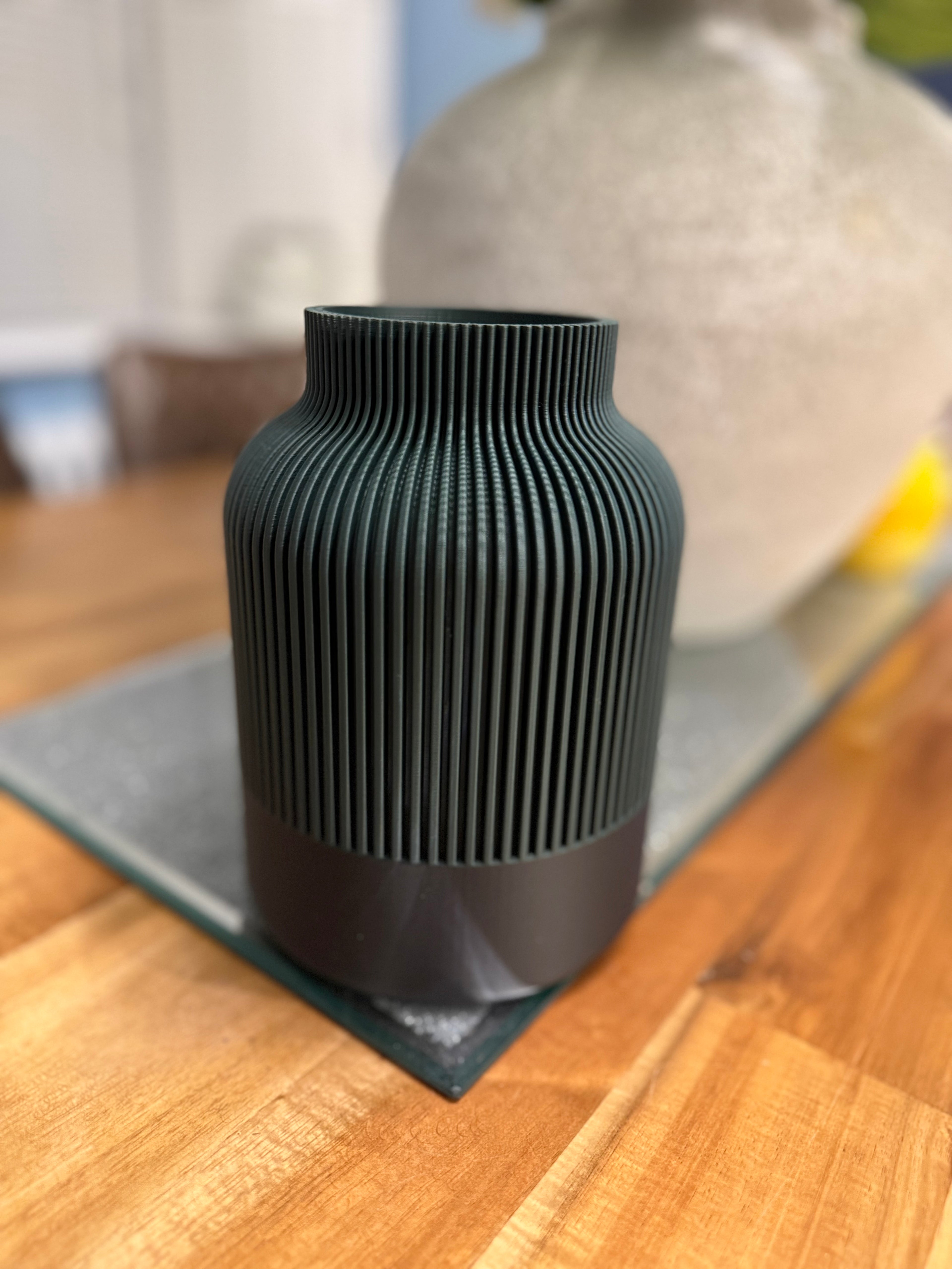 Japandi Vase – 3D Printed Woodfill Home Décor