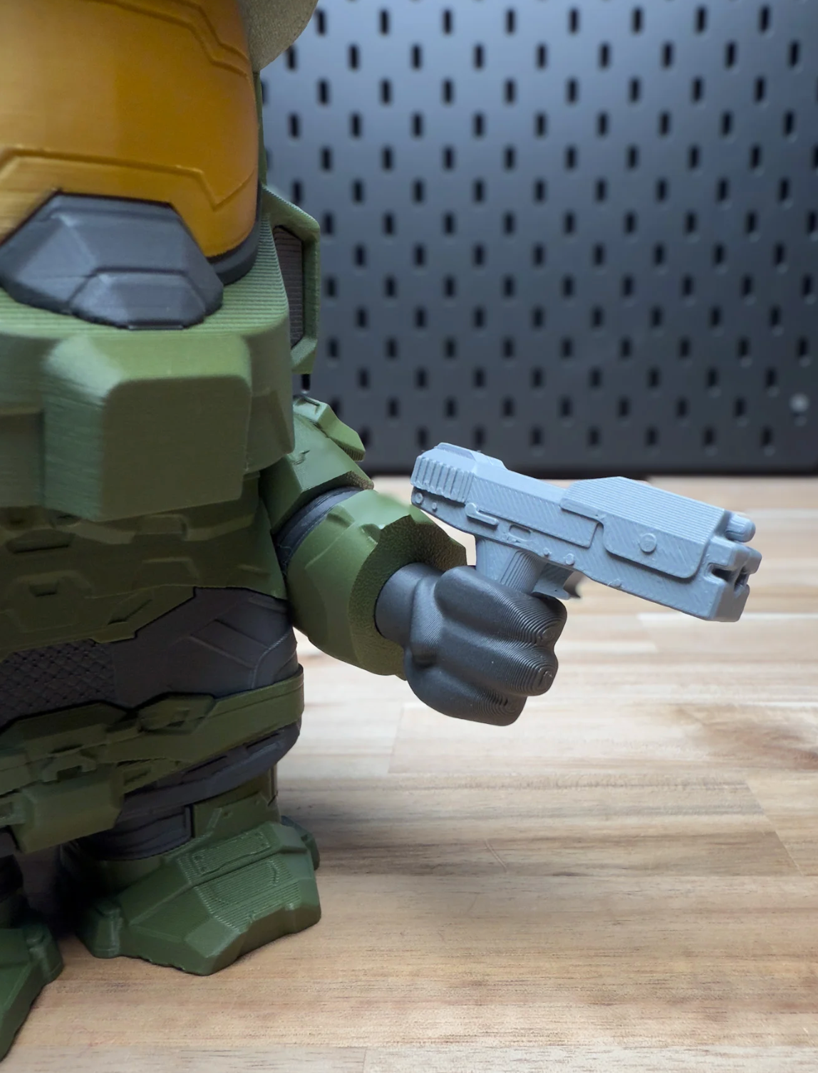 Chunky Master Chief Figurine Kit