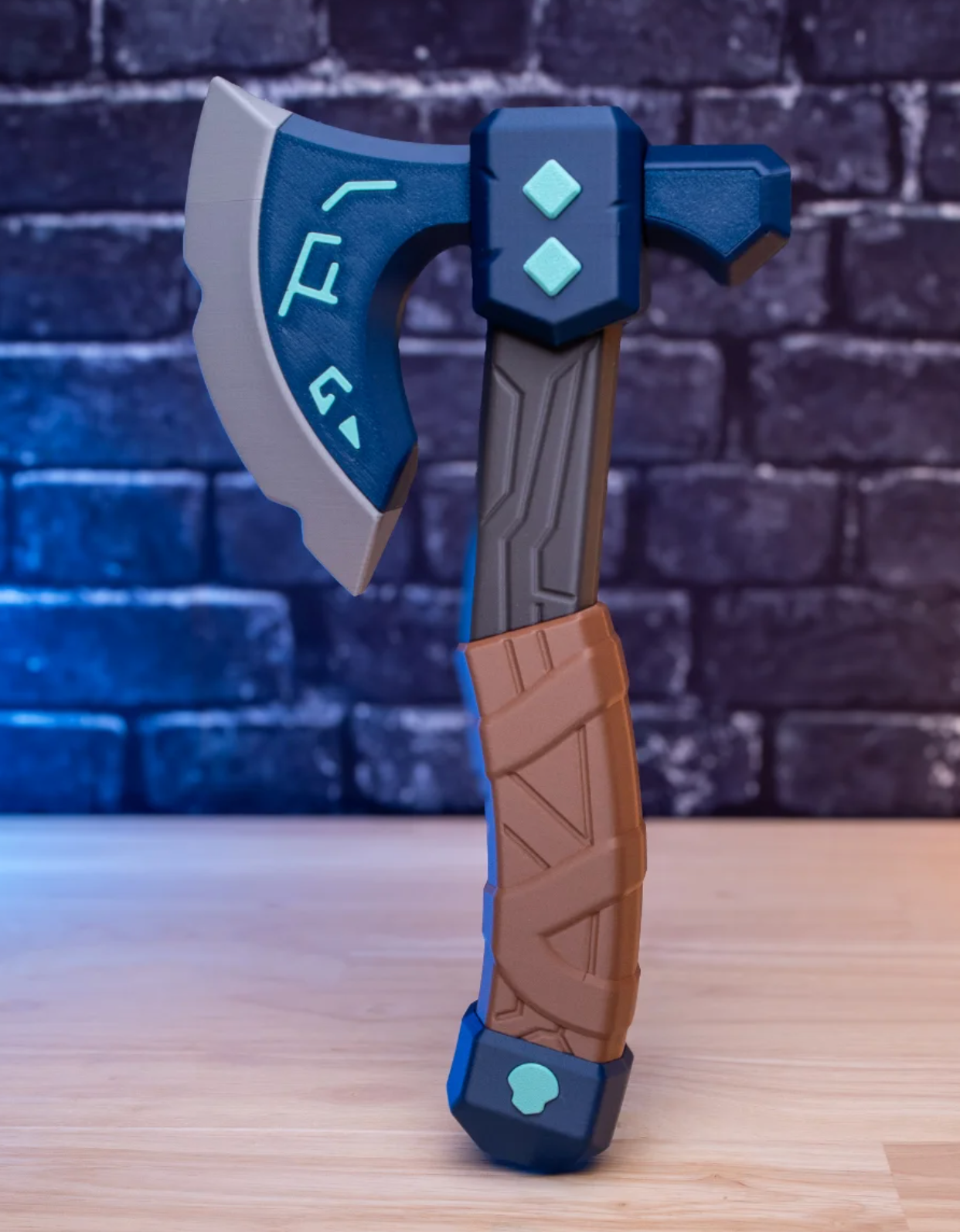 Frostvein Axe - Prop | Toy | Model Kit | Costume