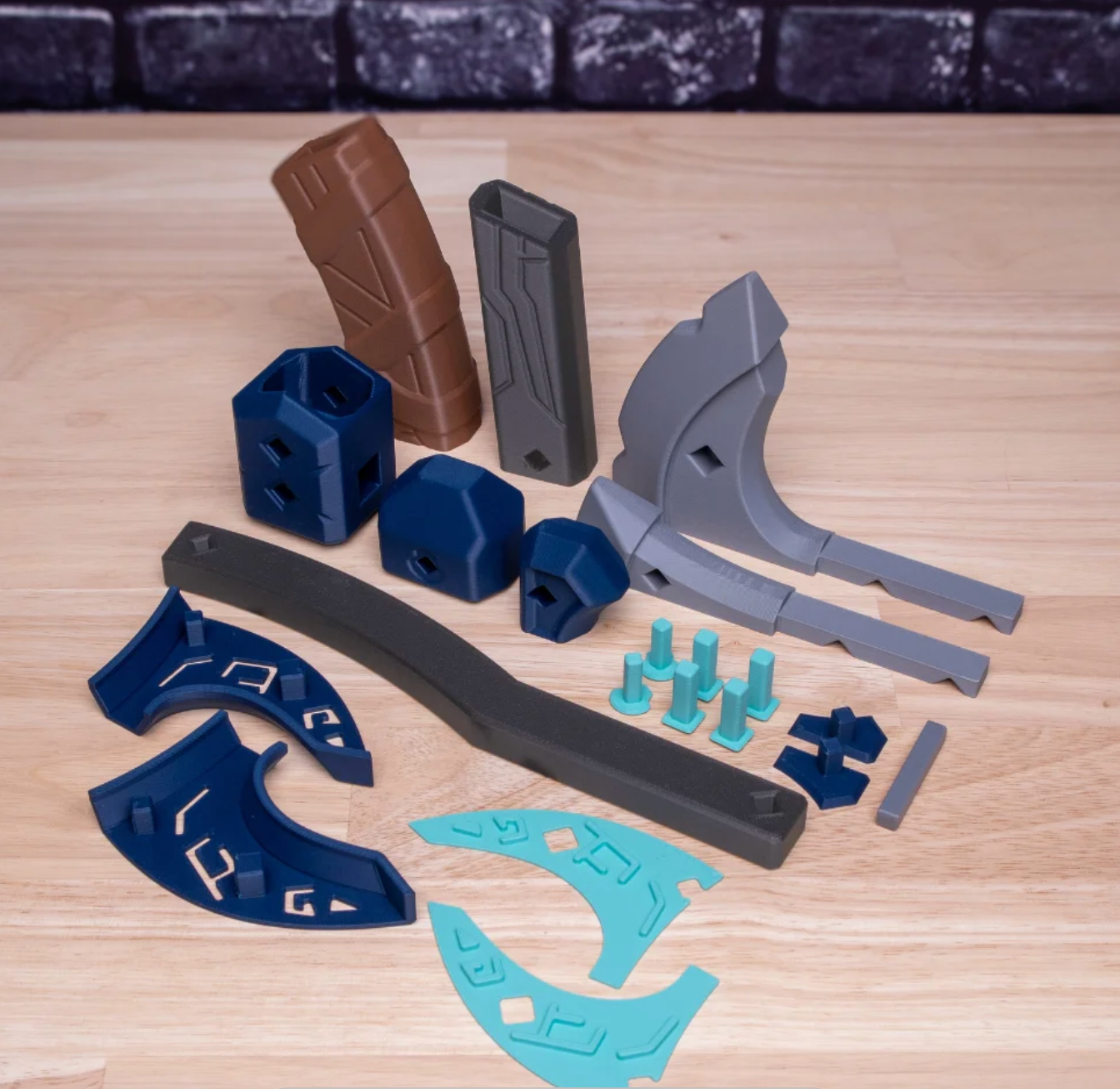 Frostvein Axe - Prop Toy Kit