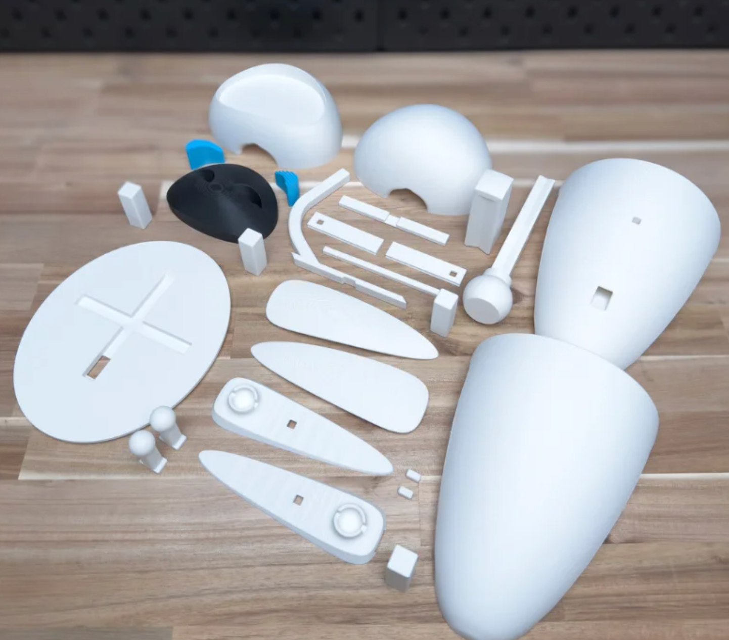 EVE Model kit Desk display