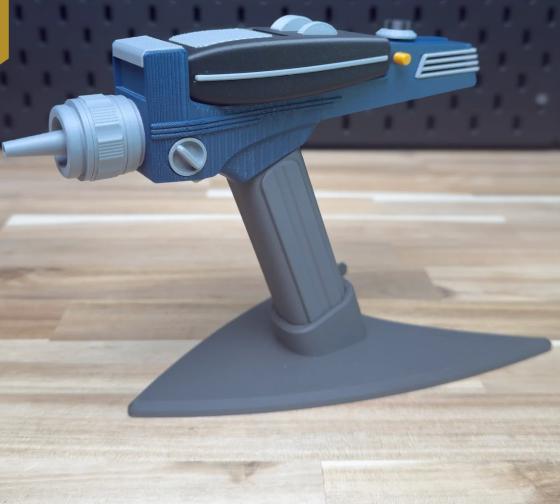 Star Trek - Type II Phaser prop kit