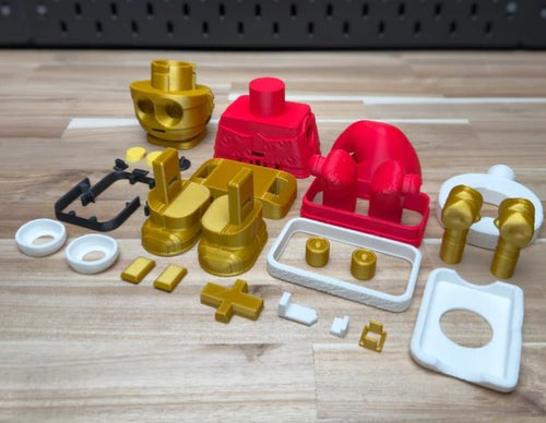 C3PO costaud en tenue de Père Noël