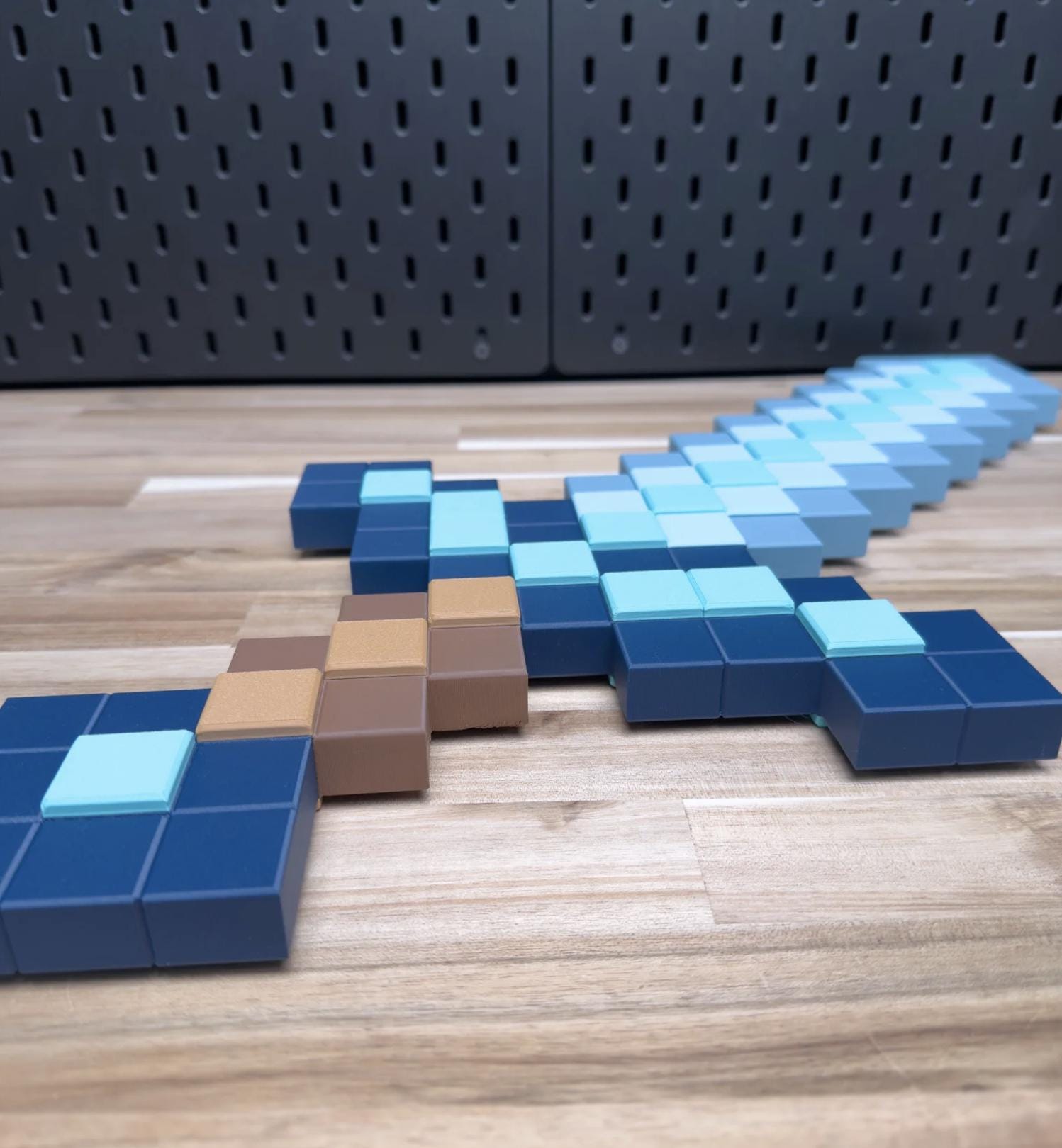 PIXEL BLOCK Spielzeugschwert Requisite
