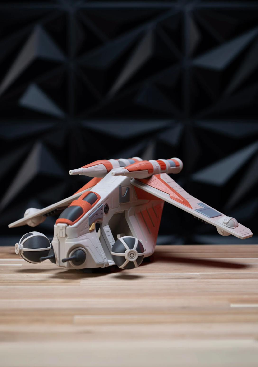 LAAT Republic Gunship model kit, three-quarter angled view showing wings and landing struts