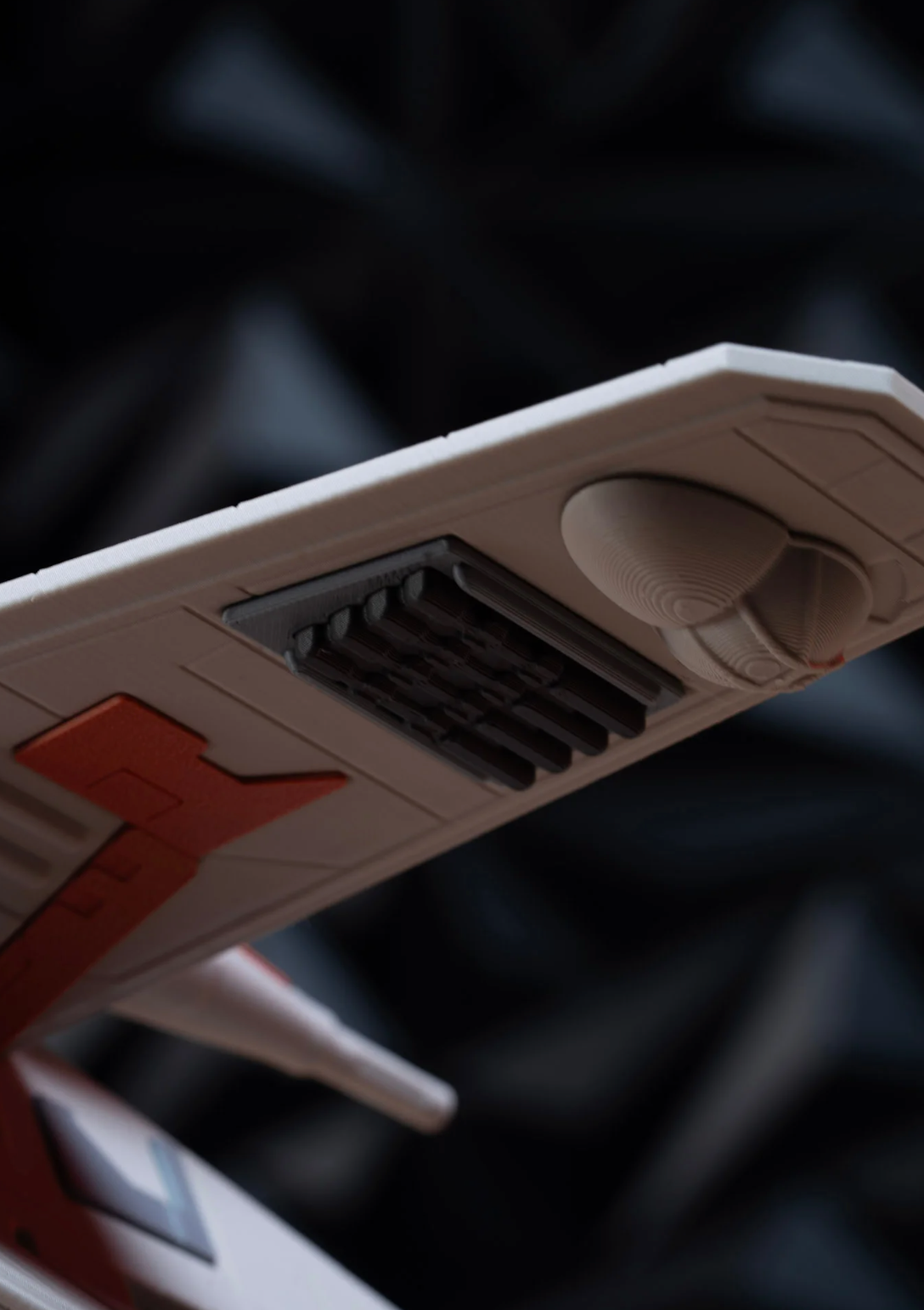 LAAT Republic Gunship model kit, close-up of wingtip vent and engine pod detail
