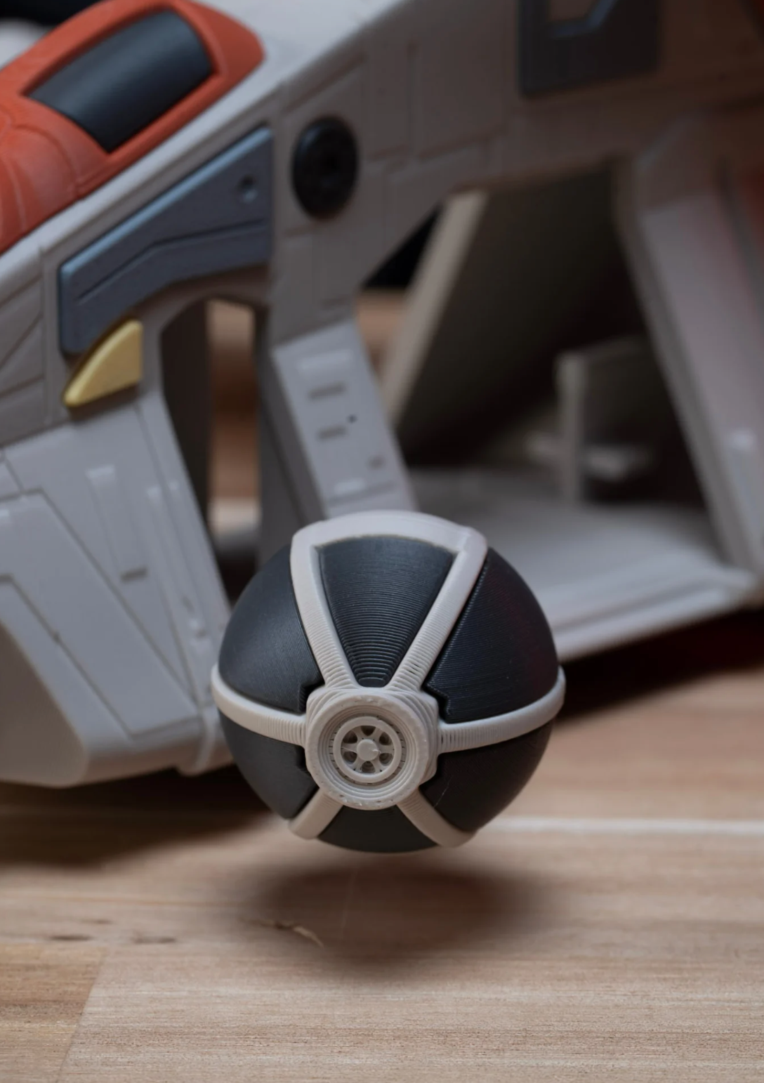 LAAT Republic Gunship model kit, close-up of engine pod and troop bay interior